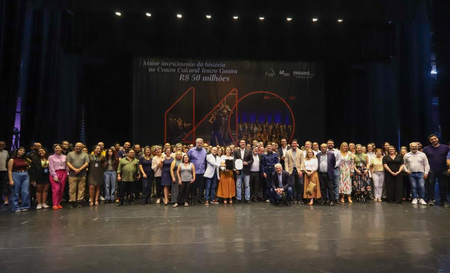 O governador Carlos Massa Ratinho Junior anuncia nesta quinta-feira (12) o repasse R$ 50 milhões para reforma, revitalização, adequação e modernização da estrutura do teatro, além da aquisição de novos equipamentos e instrumentos para Orquestra Sinfônica do Paraná