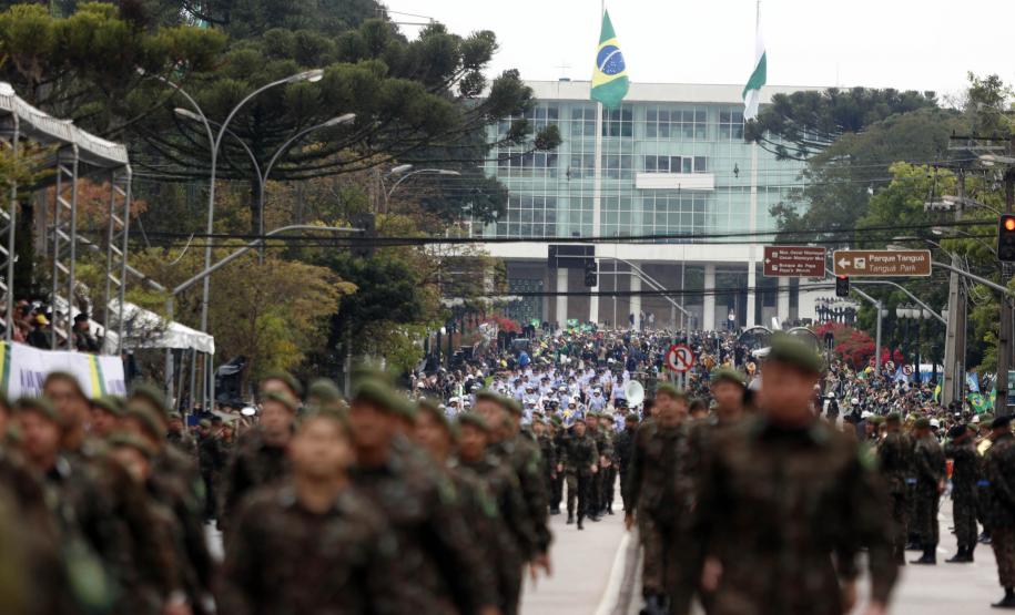 TV Paraná Turismo transmite ao vivo desfile de 7 de Setembro neste sábado
