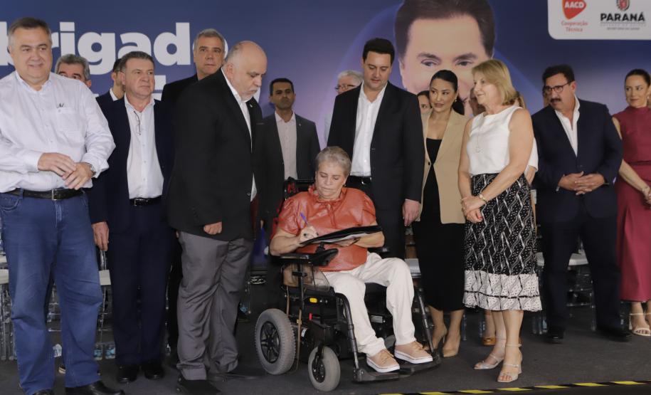 Em parceria com AACD, governador anuncia Complexo de Reabilitação Silvio Santos