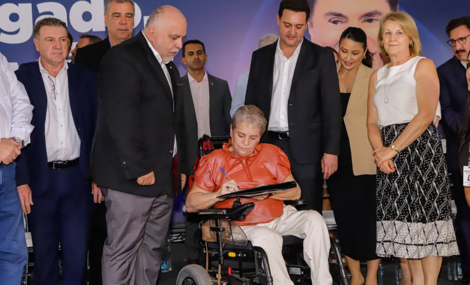 Em parceria com AACD, governador anuncia Complexo de Reabilitação Silvio Santos