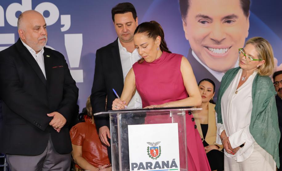 Em parceria com AACD, governador anuncia Complexo de Reabilitação Silvio Santos