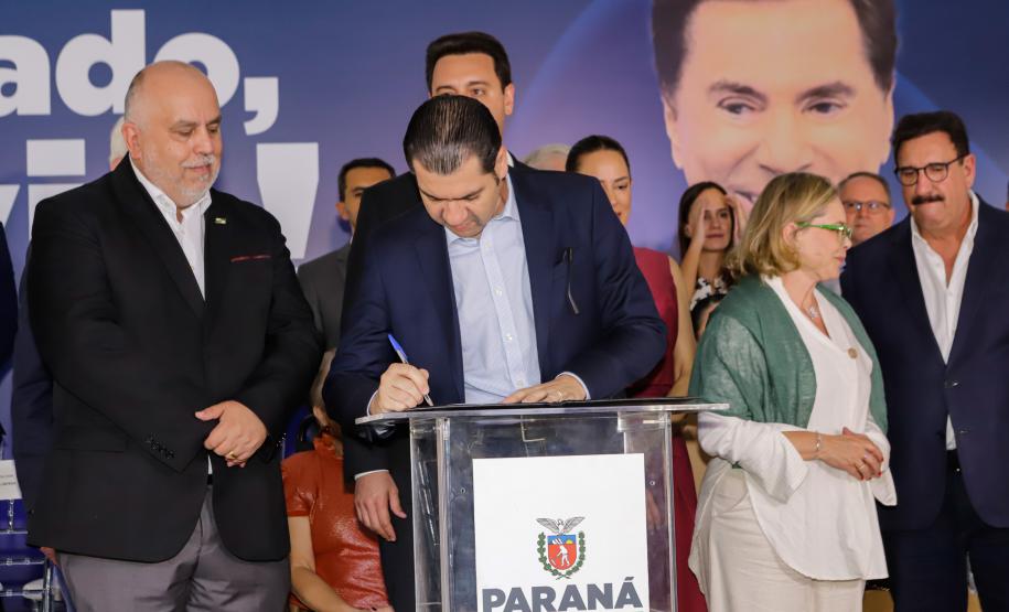 Em parceria com AACD, governador anuncia Complexo de Reabilitação Silvio Santos