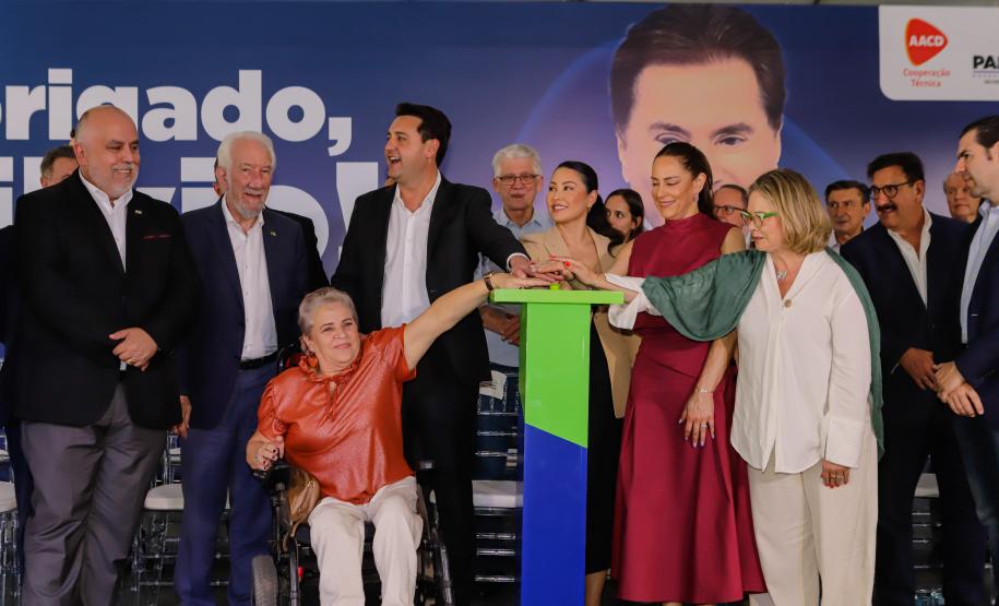 Em parceria com AACD, governador anuncia Complexo de Reabilitação Silvio Santos