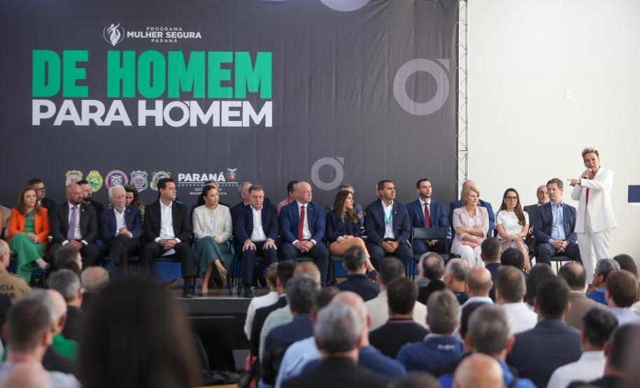 Governador lança projeto de conscientização masculina para combater violência contra a mulher