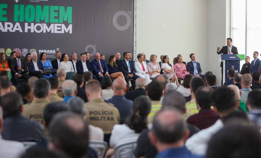 Governador lança projeto de conscientização masculina para combater violência contra a mulher