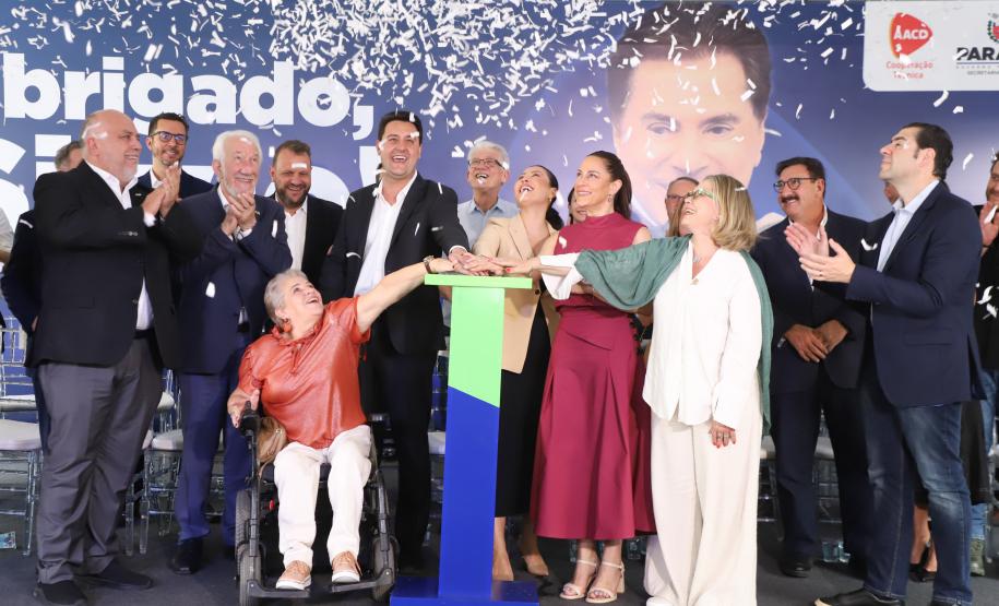 Em parceria com AACD, governador anuncia Complexo de Reabilitação Silvio Santos
