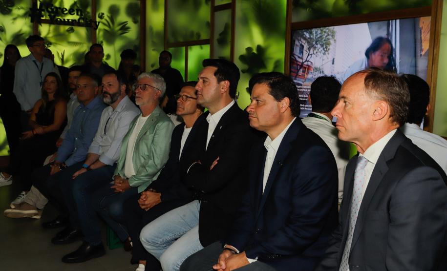 Ponta Grossa, 12 de setembro de 2024 - O governador Carlos Massa Ratinho Junior visita a fábrica da Heineken.