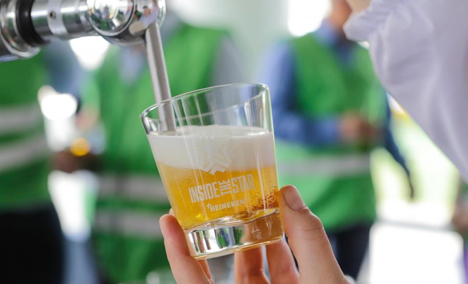 Ponta Grossa, 12 de setembro de 2024 - O governador Carlos Massa Ratinho Junior visita a fábrica da Heineken.