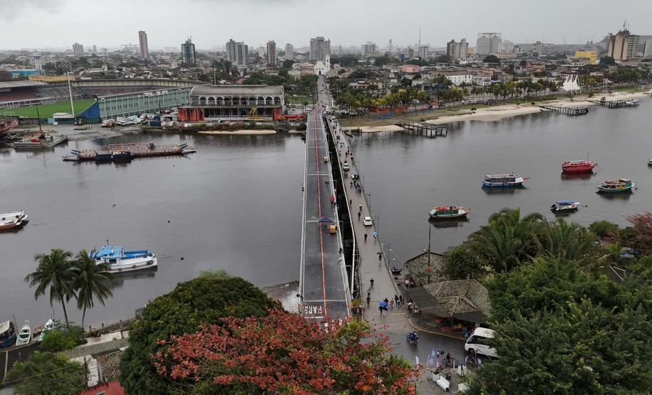 Governador inaugura ponte que liga Ilha dos Valadares ao centro de Paranaguá