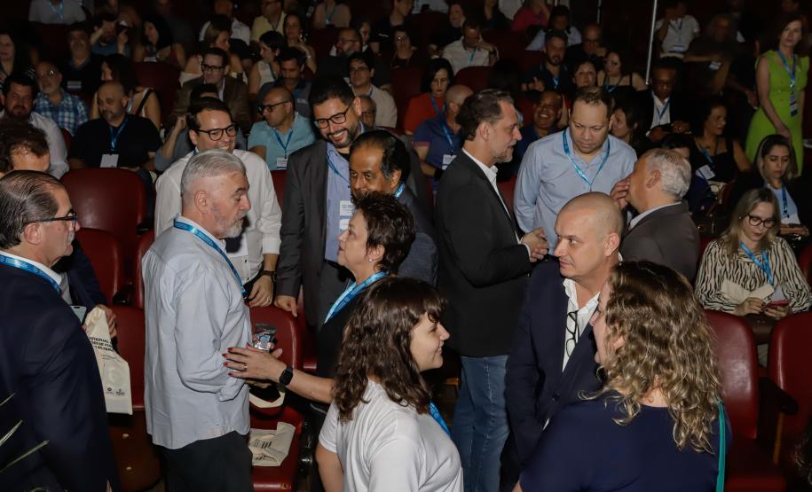 Estado viabiliza com o Google qualificação em IA para alunos das universidades estaduais