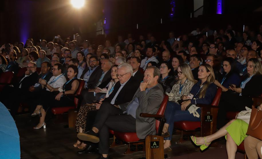 Estado viabiliza com o Google qualificação em IA para alunos das universidades estaduais