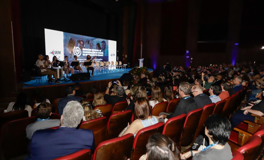 Estado viabiliza com o Google qualificação em IA para alunos das universidades estaduais