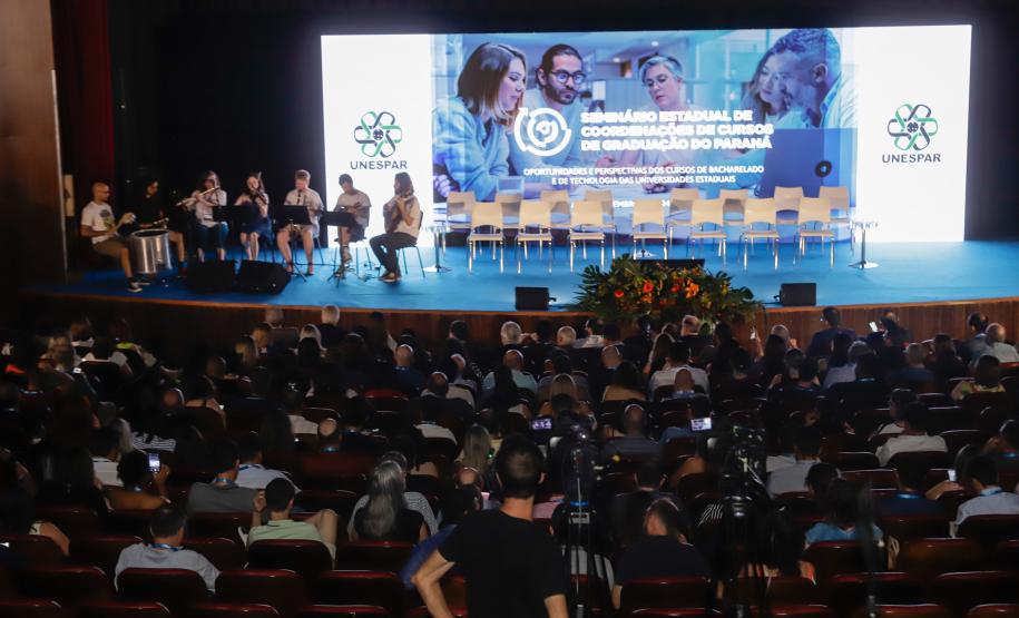 Estado viabiliza com o Google qualificação em IA para alunos das universidades estaduais