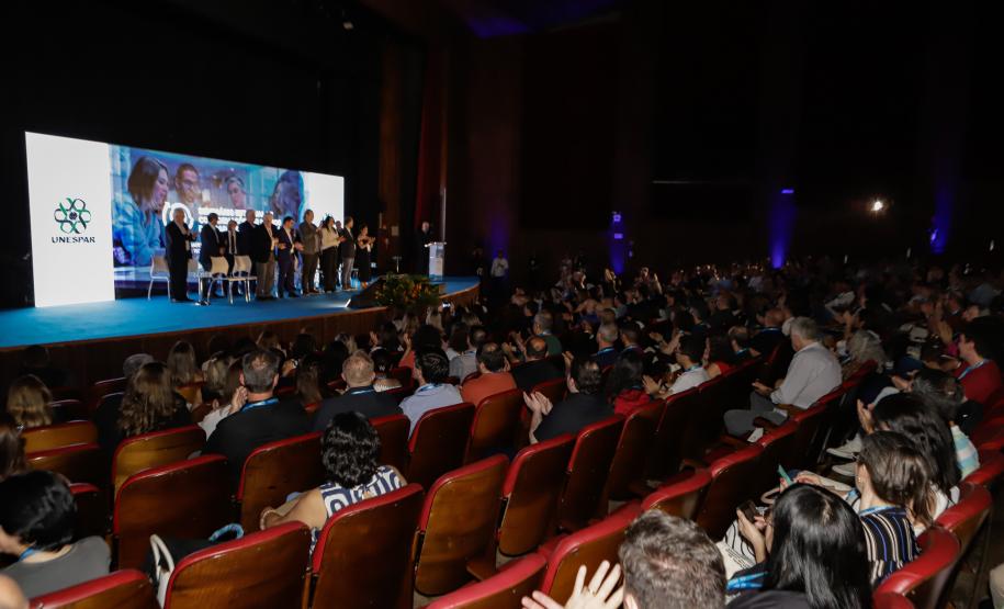 Estado viabiliza com o Google qualificação em IA para alunos das universidades estaduais