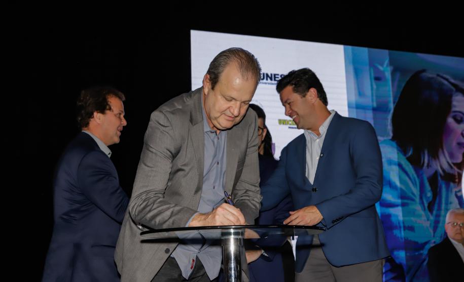 Estado viabiliza com o Google qualificação em IA para alunos das universidades estaduais