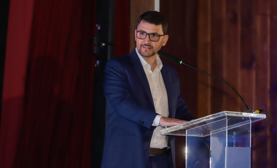 Estado viabiliza com o Google qualificação em IA para alunos das universidades estaduais