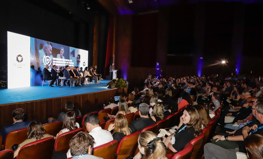 Estado viabiliza com o Google qualificação em IA para alunos das universidades estaduais
