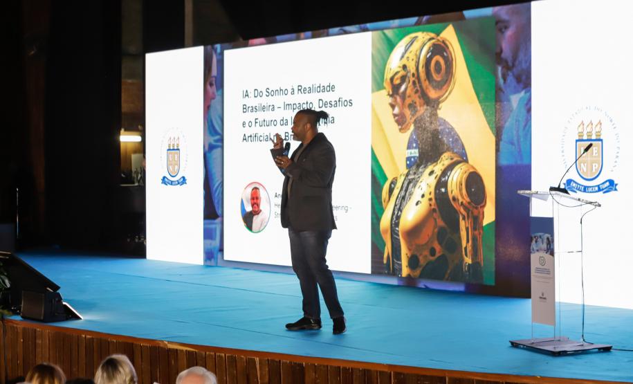 Estado viabiliza com o Google qualificação em IA para alunos das universidades estaduais