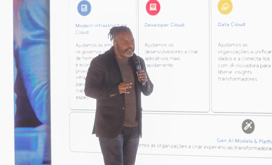 Estado viabiliza com o Google qualificação em IA para alunos das universidades estaduais