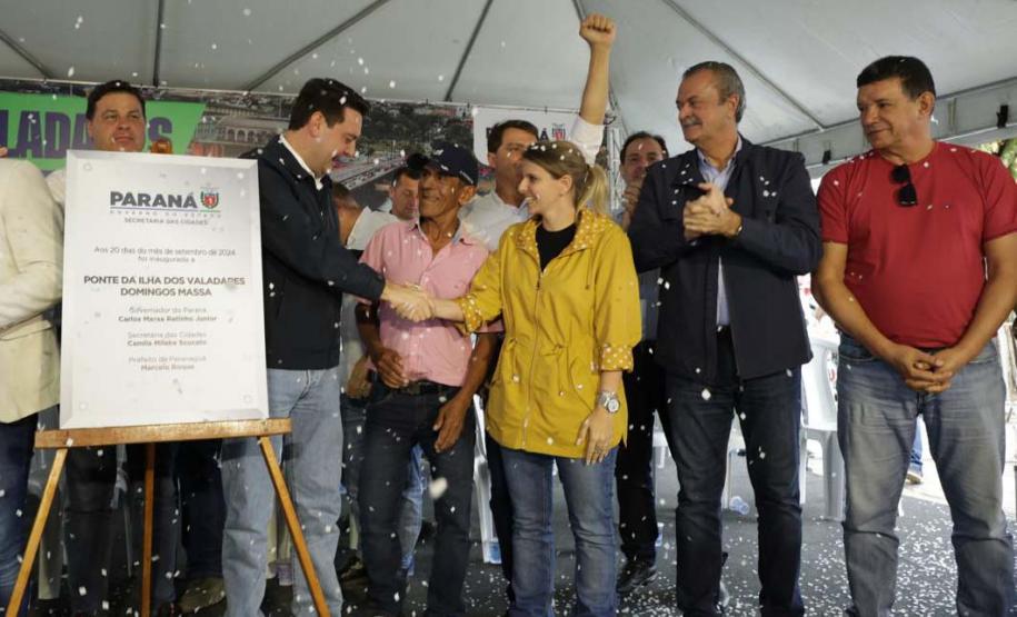 Governador inaugura ponte que liga Ilha dos Valadares ao centro de Paranaguá