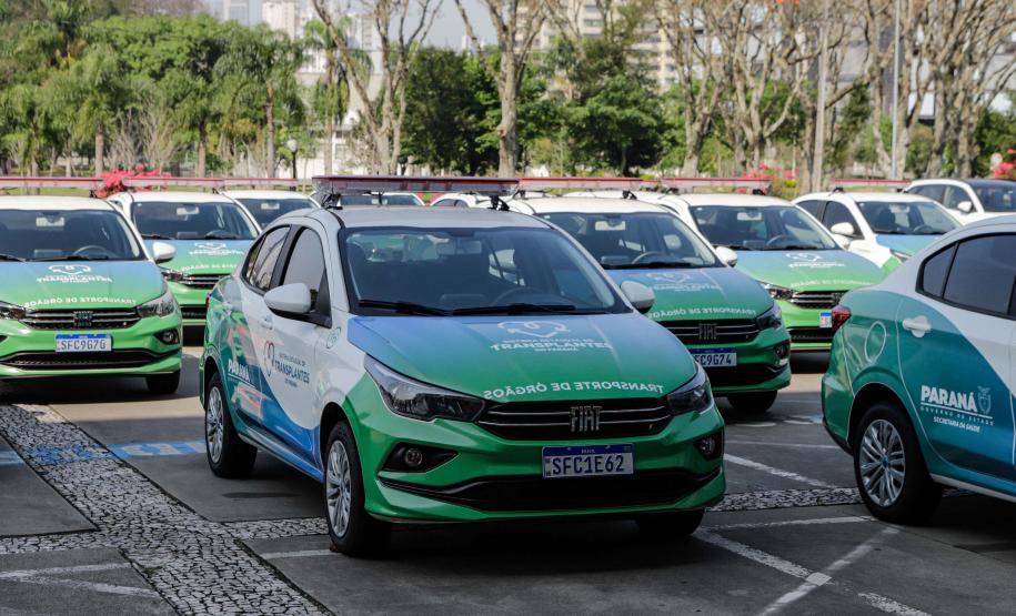 Curitiba, 23 de setembro de 2024 - O governador Carlos Massa Ratinho Junior realiza a entrega de veículos destinados ao serviço de transporte de órgãos.