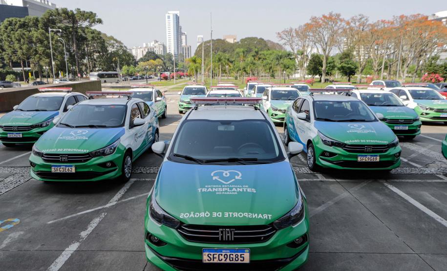 Curitiba, 23 de setembro de 2024 - O governador Carlos Massa Ratinho Junior realiza a entrega de veículos destinados ao serviço de transporte de órgãos.