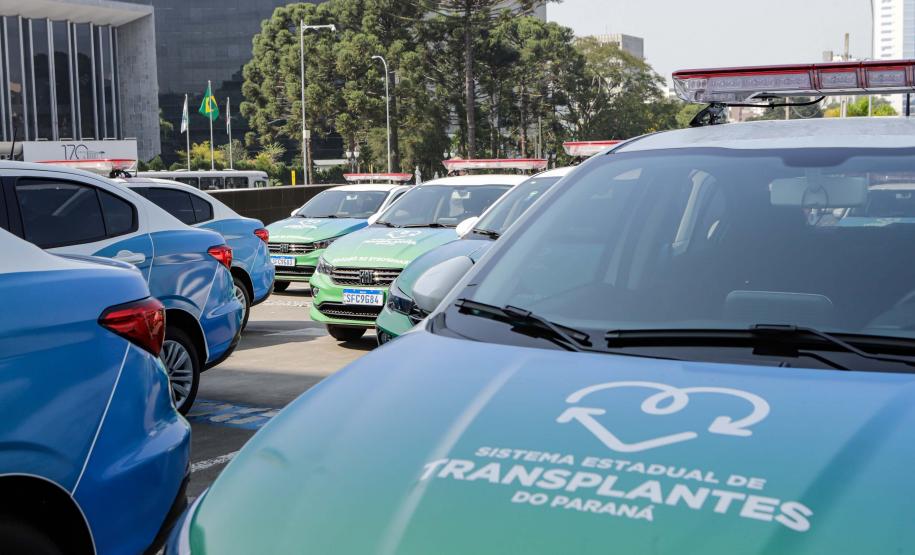 Curitiba, 23 de setembro de 2024 - O governador Carlos Massa Ratinho Junior realiza a entrega de veículos destinados ao serviço de transporte de órgãos.