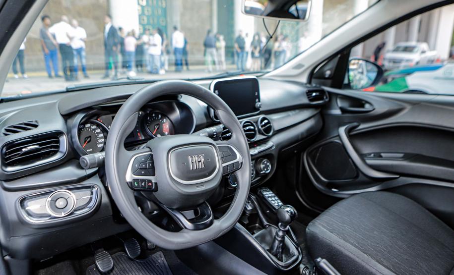 Curitiba, 23 de setembro de 2024 - O governador Carlos Massa Ratinho Junior realiza a entrega de veículos destinados ao serviço de transporte de órgãos.