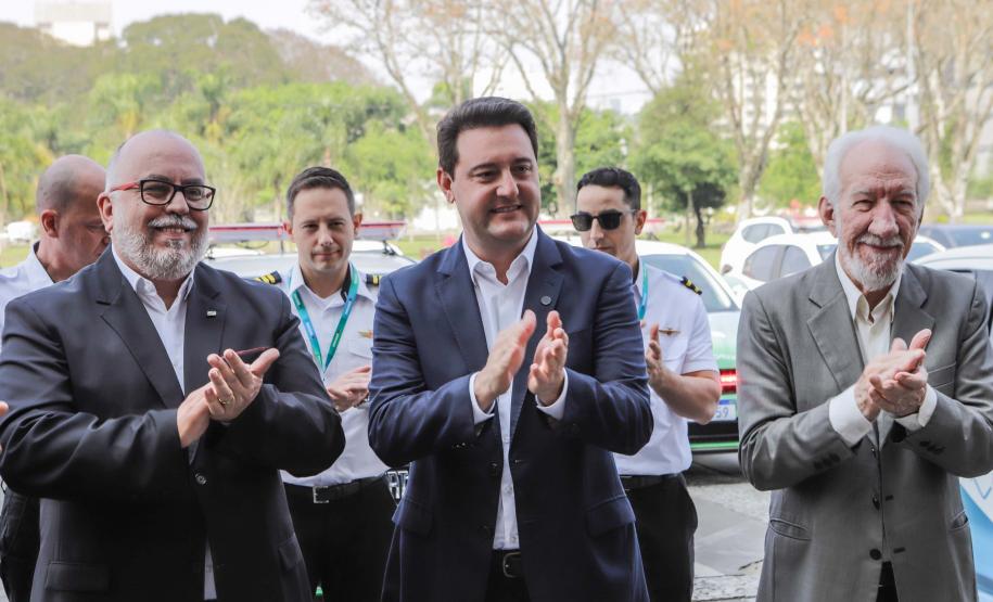 Curitiba, 23 de setembro de 2024 - O governador Carlos Massa Ratinho Junior realiza a entrega de veículos destinados ao serviço de transporte de órgãos.