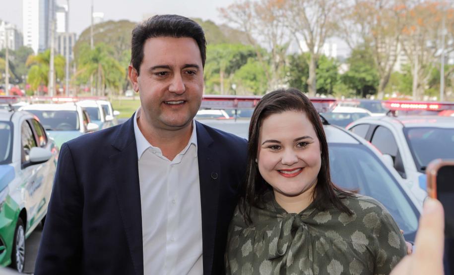 Curitiba, 23 de setembro de 2024 - O governador Carlos Massa Ratinho Junior realiza a entrega de veículos destinados ao serviço de transporte de órgãos.