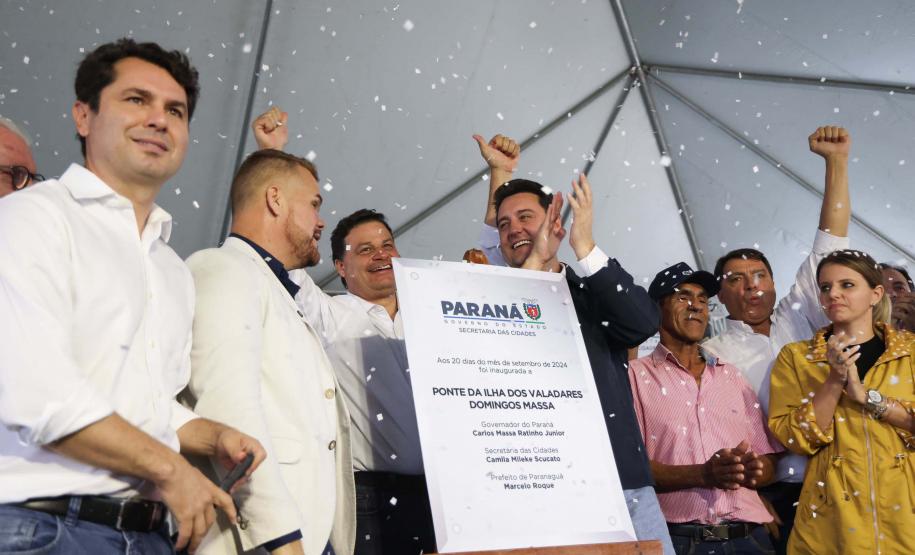 Governador inaugura ponte que liga Ilha dos Valadares ao centro de Paranaguá