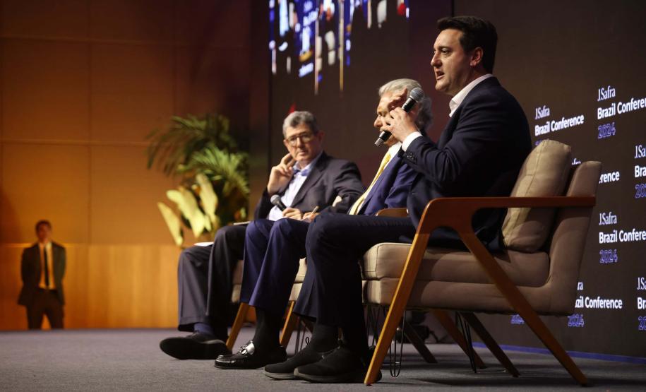 Ratinho Junior defende privatizações e concessões em evento com investidores