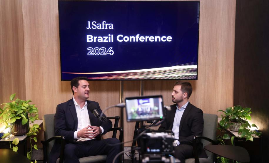 Ratinho Junior defende privatizações e concessões em evento com investidores