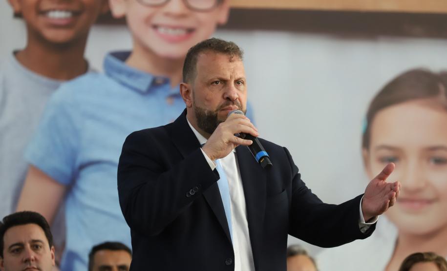 R$ 100 milhões: Governo lança maior edital de projetos voltados para crianças e adolescentes