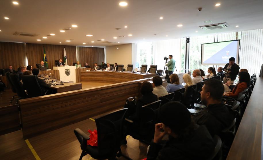 Sesa empenhou R$ 4,4 bilhões em ações e serviços de saúde, mais do que a meta do ano