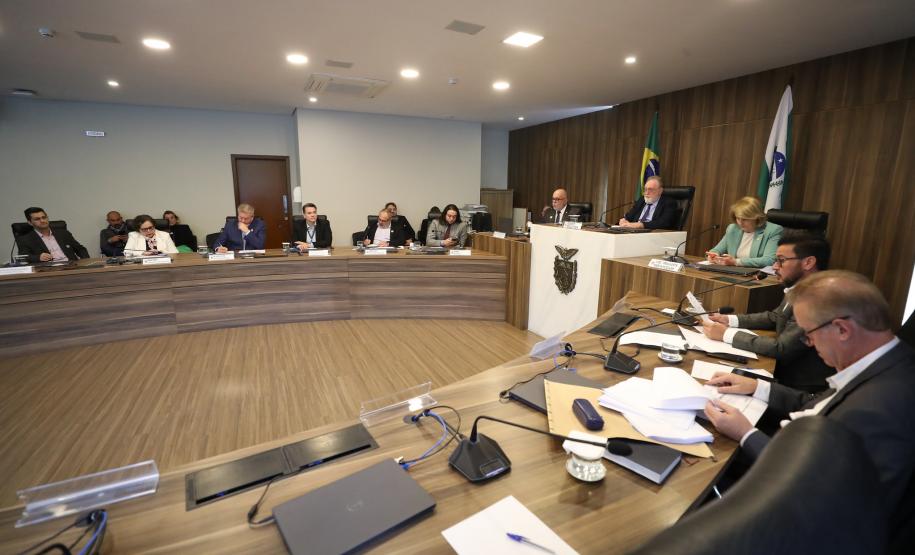 Sesa empenhou R$ 4,4 bilhões em ações e serviços de saúde, mais do que a meta do ano