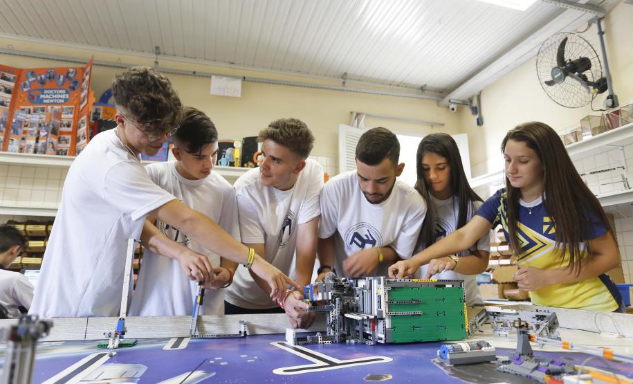Melhor educação do Brasil: formação e estrutura transformam o ensino no Paraná