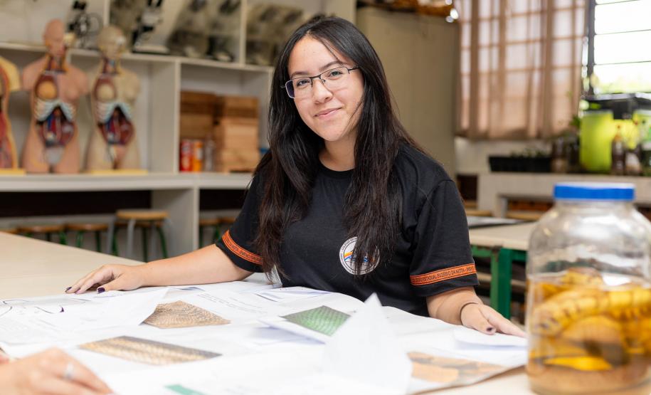 Colégio estadual em Curitiba é exemplo da educação científica que transcende a sala de aula