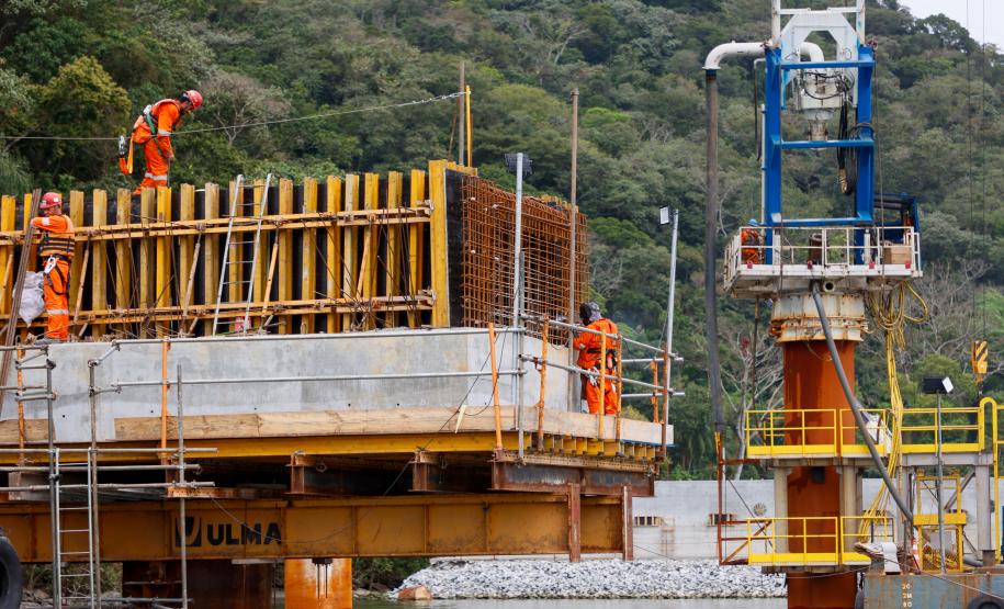 Dentro do cronograma, obras da Ponte de Guaratuba chegam a 22,6% de execução