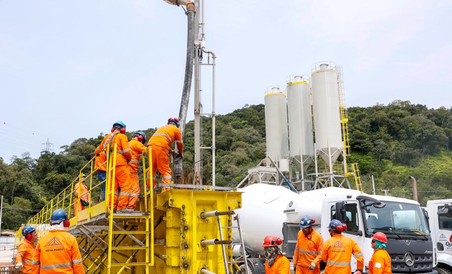 Ponte de Guaratuba já tem 415 trabalhadores contratados e impulsiona empregos no Litoral