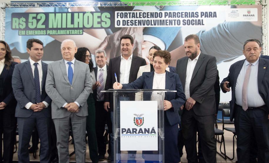Governador anuncia R$ 52 milhões em emendas para organizações sociais