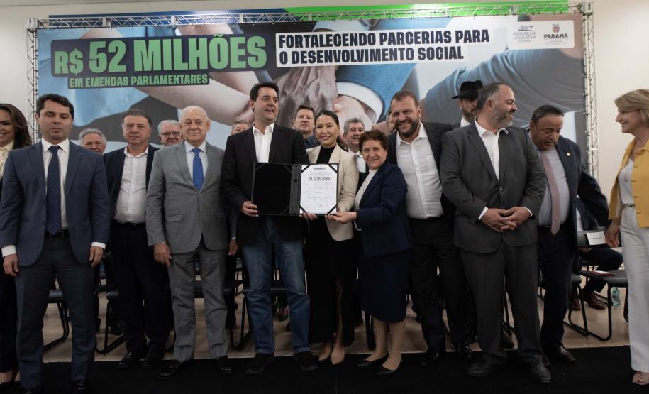 Governador anuncia R$ 52 milhões em emendas para organizações sociais