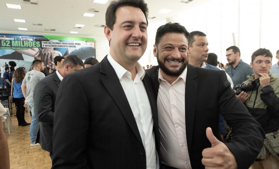 Governador anuncia R$ 52 milhões em emendas para organizações sociais