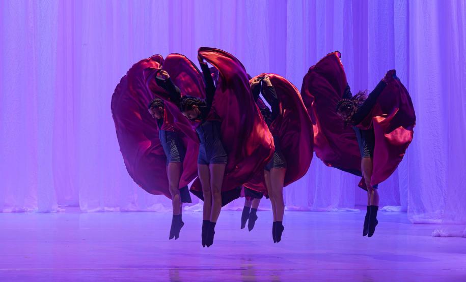 Oficinas, espetáculos no Teatro Guaíra e nova exposição marcam a agenda cultural