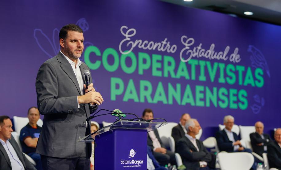 Governador Carlos Massa Ratinho participa da abertura do Encontro das Cooperativas Paranaenses.