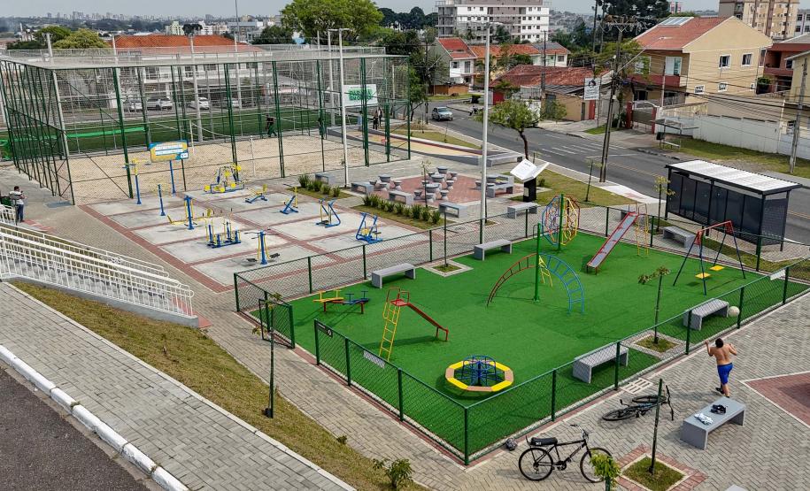 Estado já aplicou R$ 1,7 bilhão em obras e melhorias nos municípios do Paraná em 2024