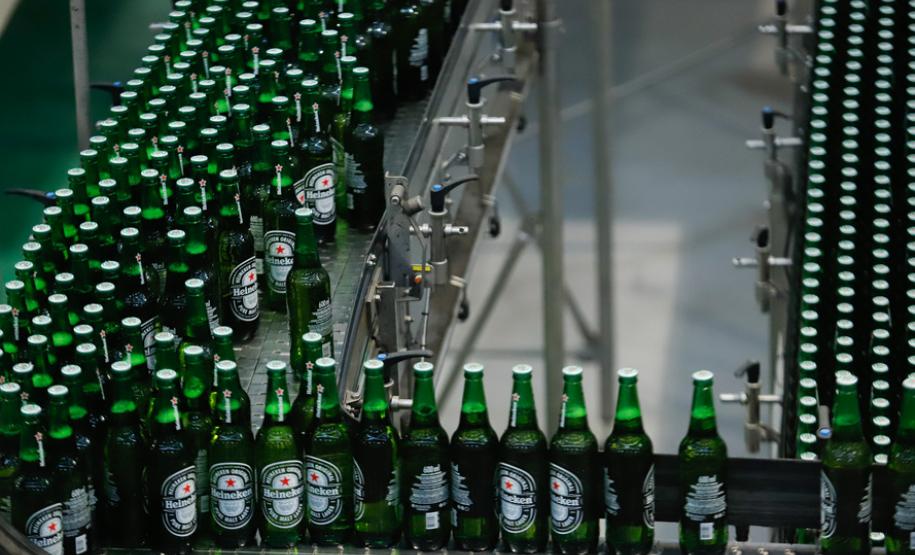 De bebidas a móveis: Paraná lidera crescimento da produção industrial em vários segmentos