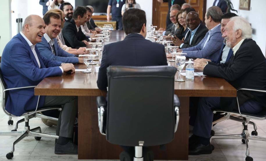 Com IA para facilitar renovação da CNH, Paraná anuncia parceria com Google para novos serviços