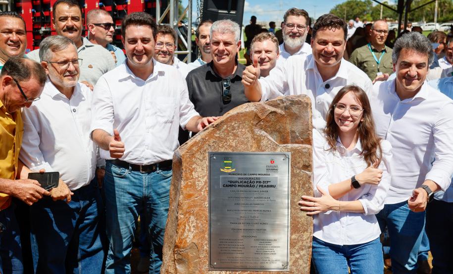 Governador inaugura a duplicação da PR-317 e PR-840 em Campo Mourão