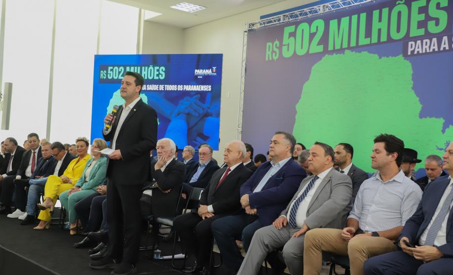 O governador Carlos Massa Ratinho Junior liberou nesta terça-feira (10) um pacote de R$ 502 milhões em investimentos para fortalecer a estratégia de regionalização dos serviços de saúde no Paraná.